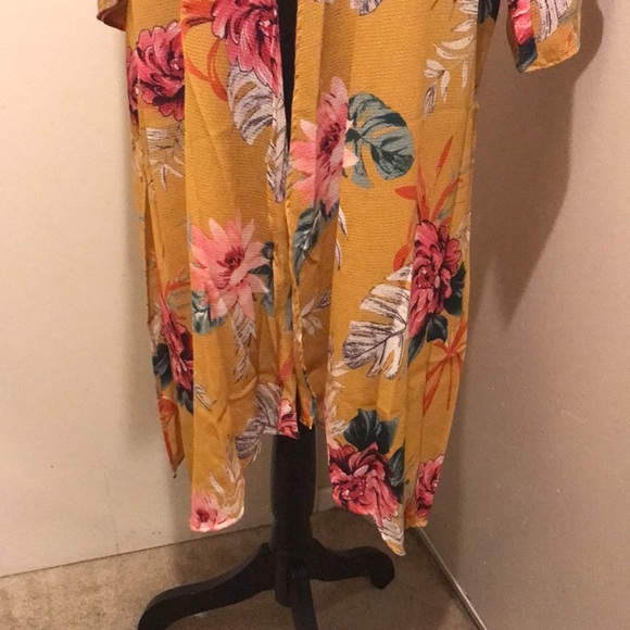 Floral Yellow Kimono Cardigan Size Small - Picture 4 of 11